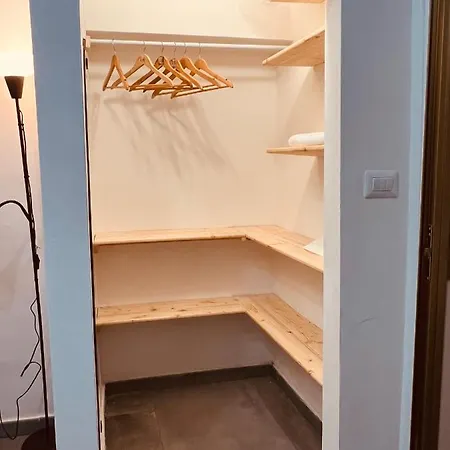 Vesuvio House نابولي